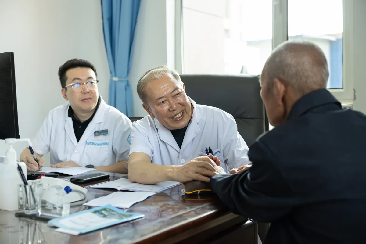 Mongolian Medicine Oncology Dept.
